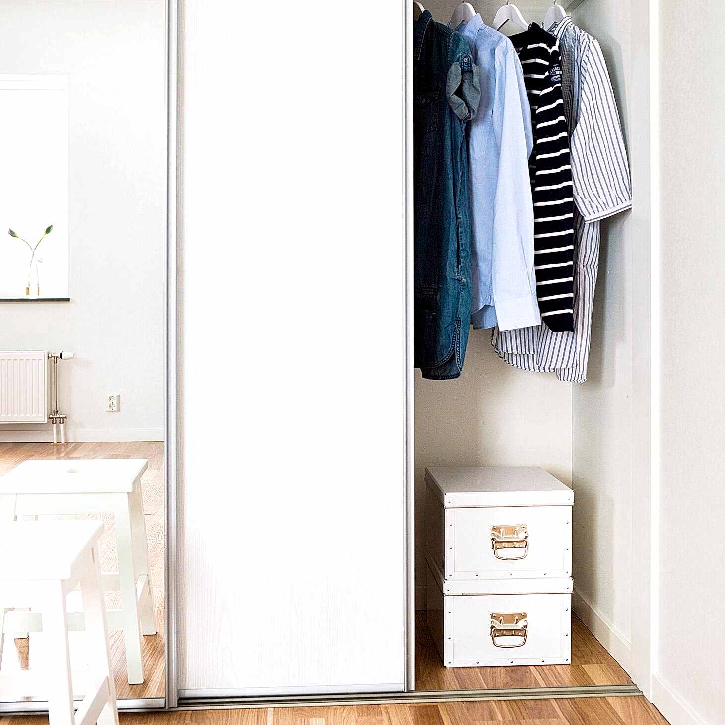 Built-in Open wardrobe